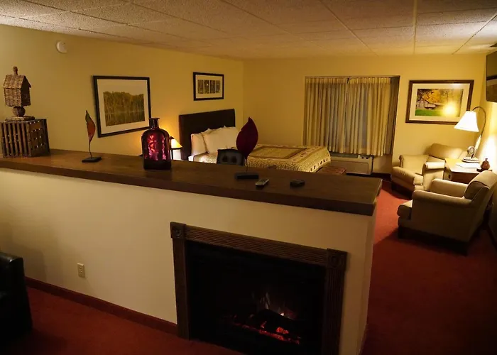 Riverbank Lodge
