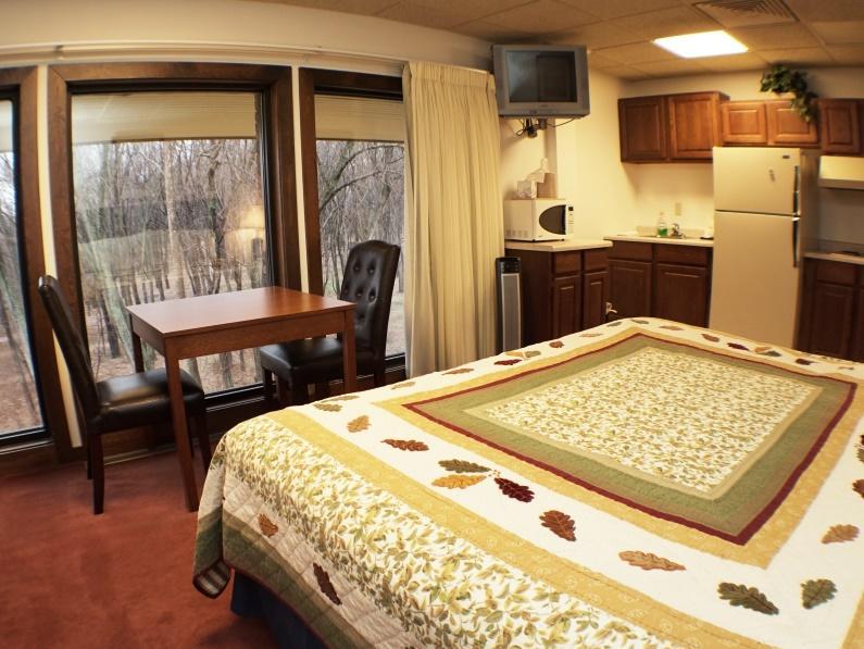 Riverbank 3*